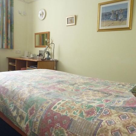 Bridge House B&B Cheltenham Extérieur photo