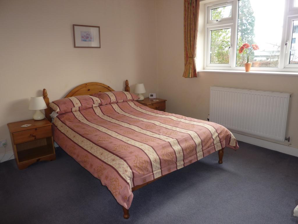 Bridge House B&B Cheltenham Extérieur photo
