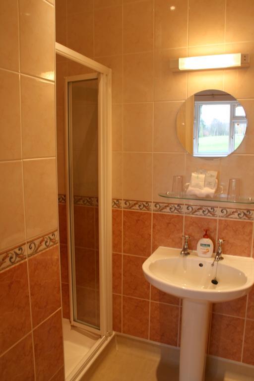 Bridge House B&B Cheltenham Extérieur photo
